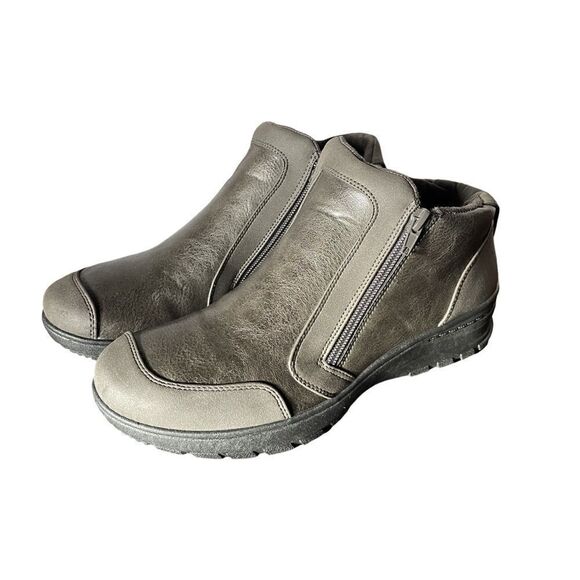 Easy Works by Easy Street Slip-On Slip Resistant Shoes (Size: 10M) - Picture 12 of 14